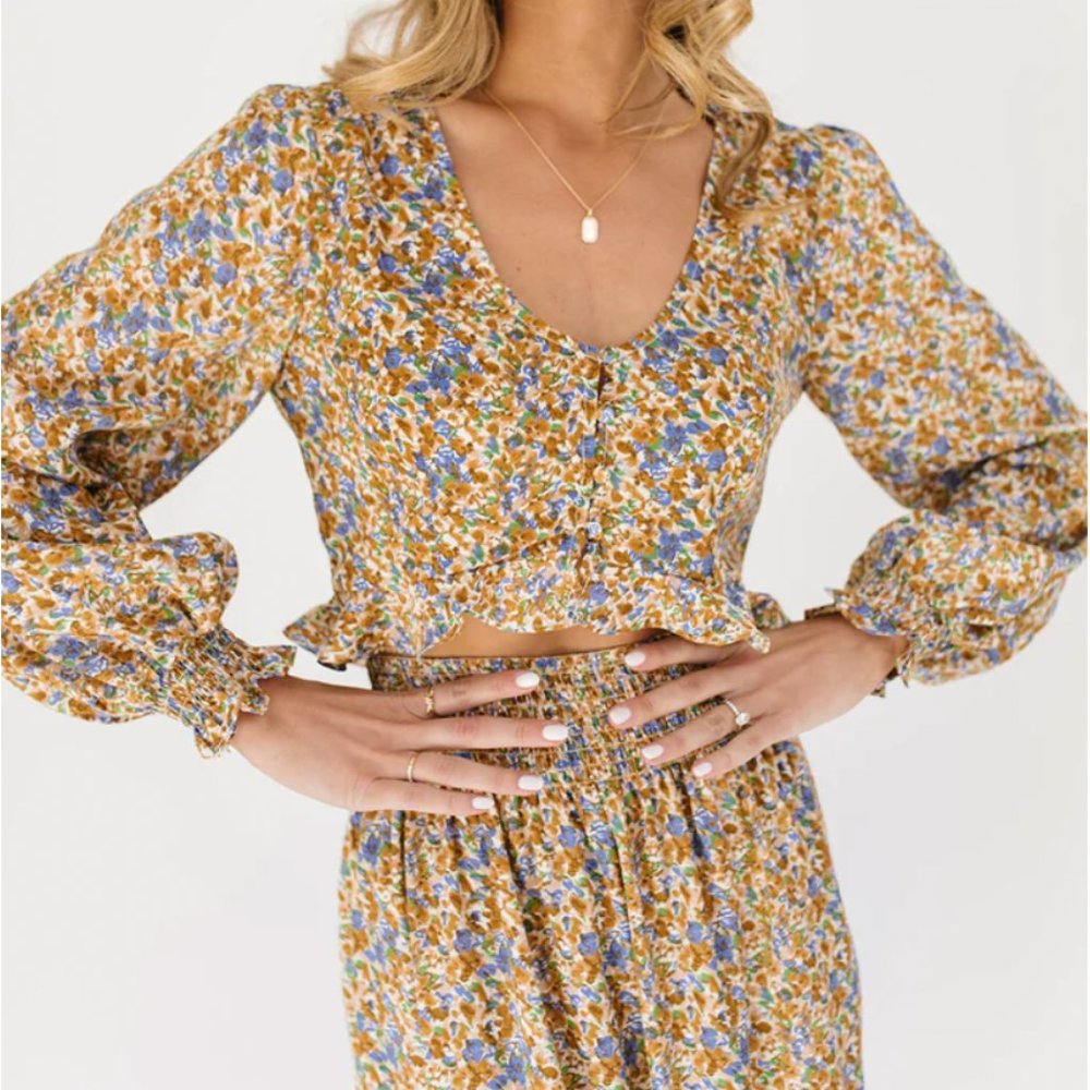 Zoco • Main Character Set • Floral Shirt + Skirt SET • Size Medium